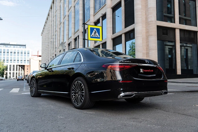 Mercedes-Benz S-класс 223 черный
