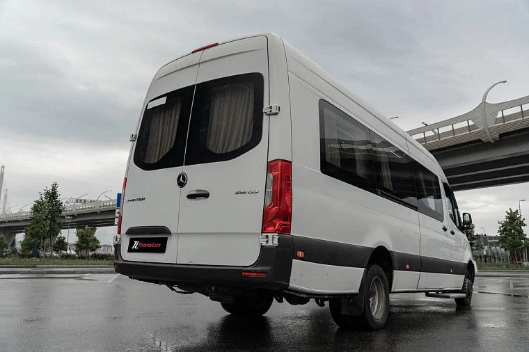 Mercedes-Benz Sprinter белый 19 мест