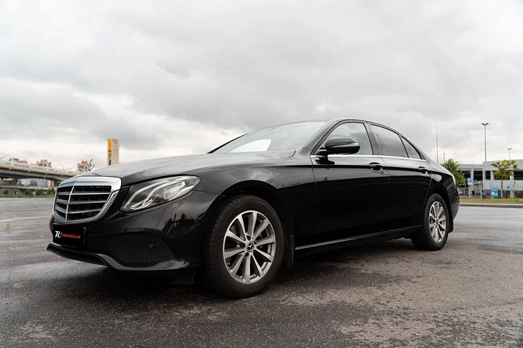 Mercedes-Benz E-Класс 213 черный