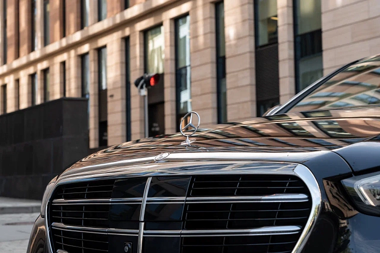 Mercedes-Benz S-класс 223 черный