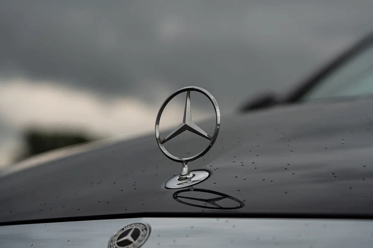 Mercedes-Benz E-Класс 213 черный