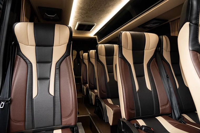 Mercedes-Benz Sprinter черный 19 мест