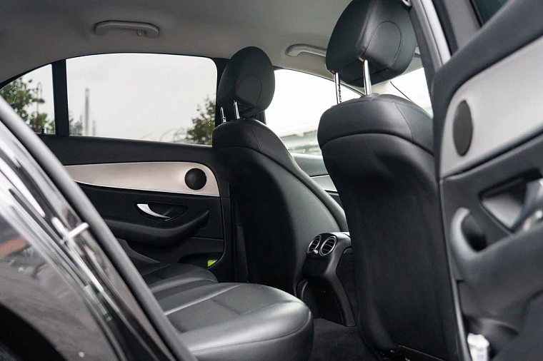 Mercedes-Benz E-Класс 213 черный
